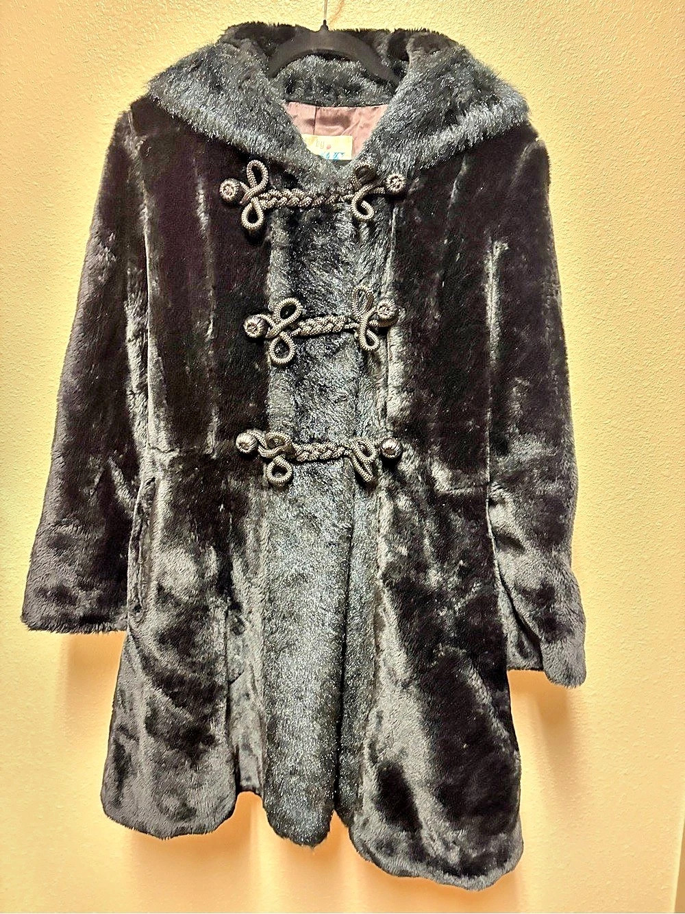 Styled by Damsels Faux Fur Hooded Toggle Coat in Black Like New